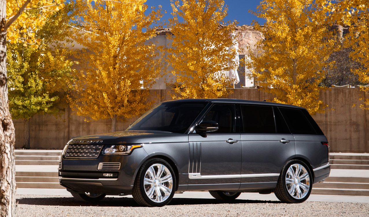 Can you watch TV in Range Rover?